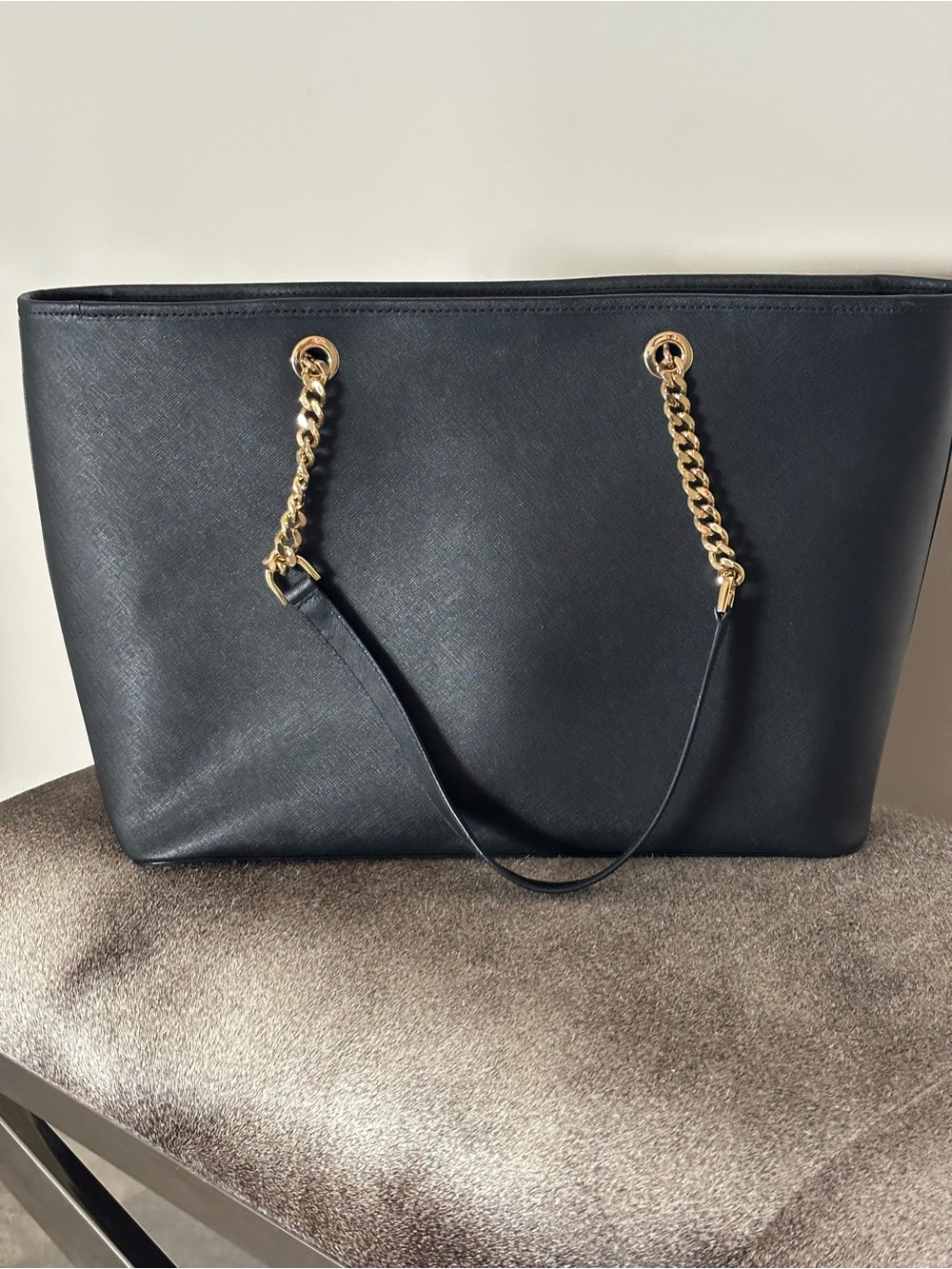 Michael Kors Black Saffiano Tote with Gold Chain Strap - Picture 2 of 3
